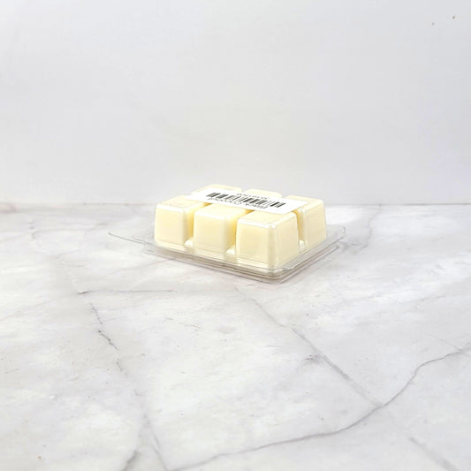 Tropical floral and coconut blend for a relaxing aromatic experience