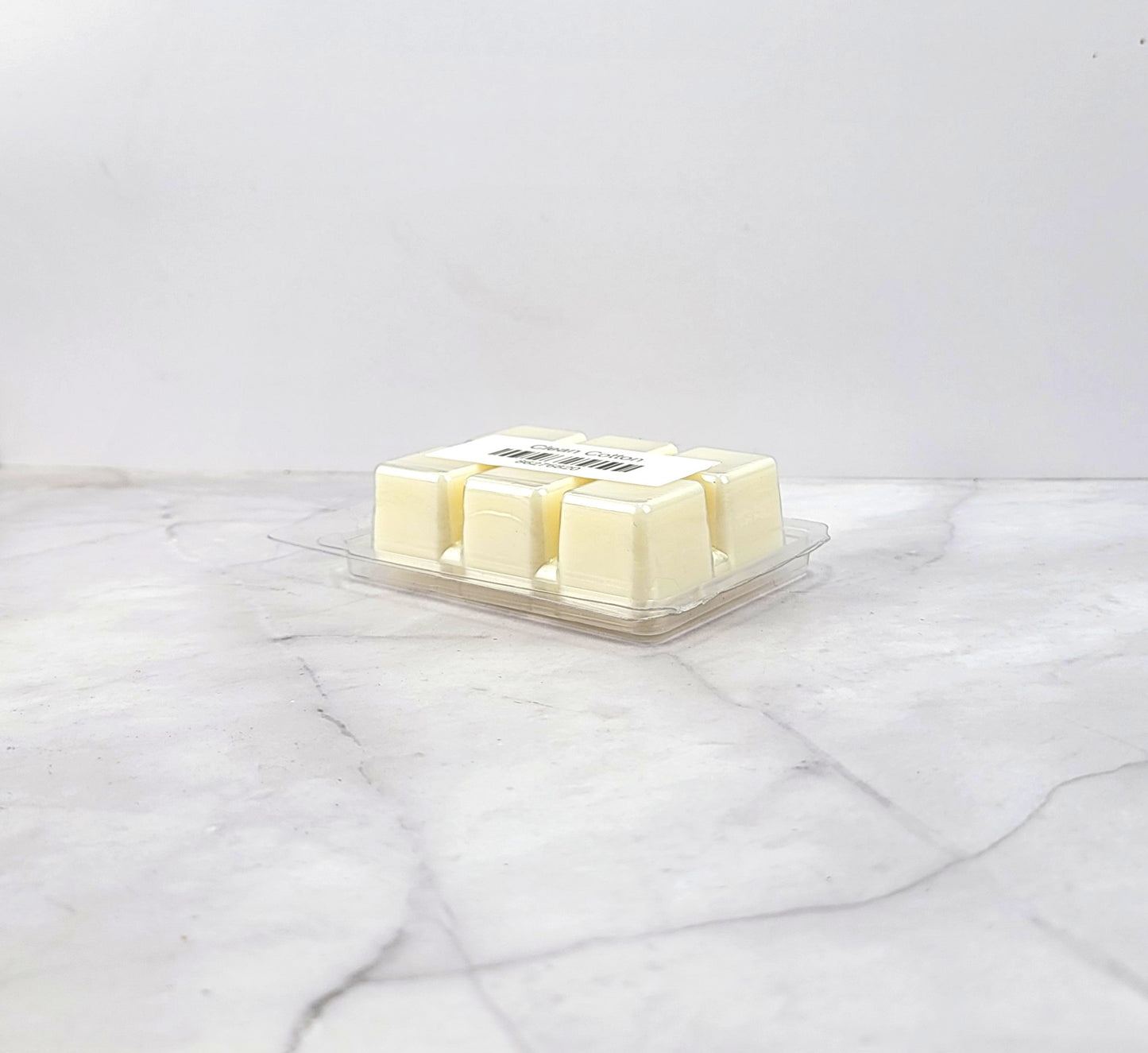 Fresh and clean soy wax melt inspired by Yankee Candle Clean Cotton