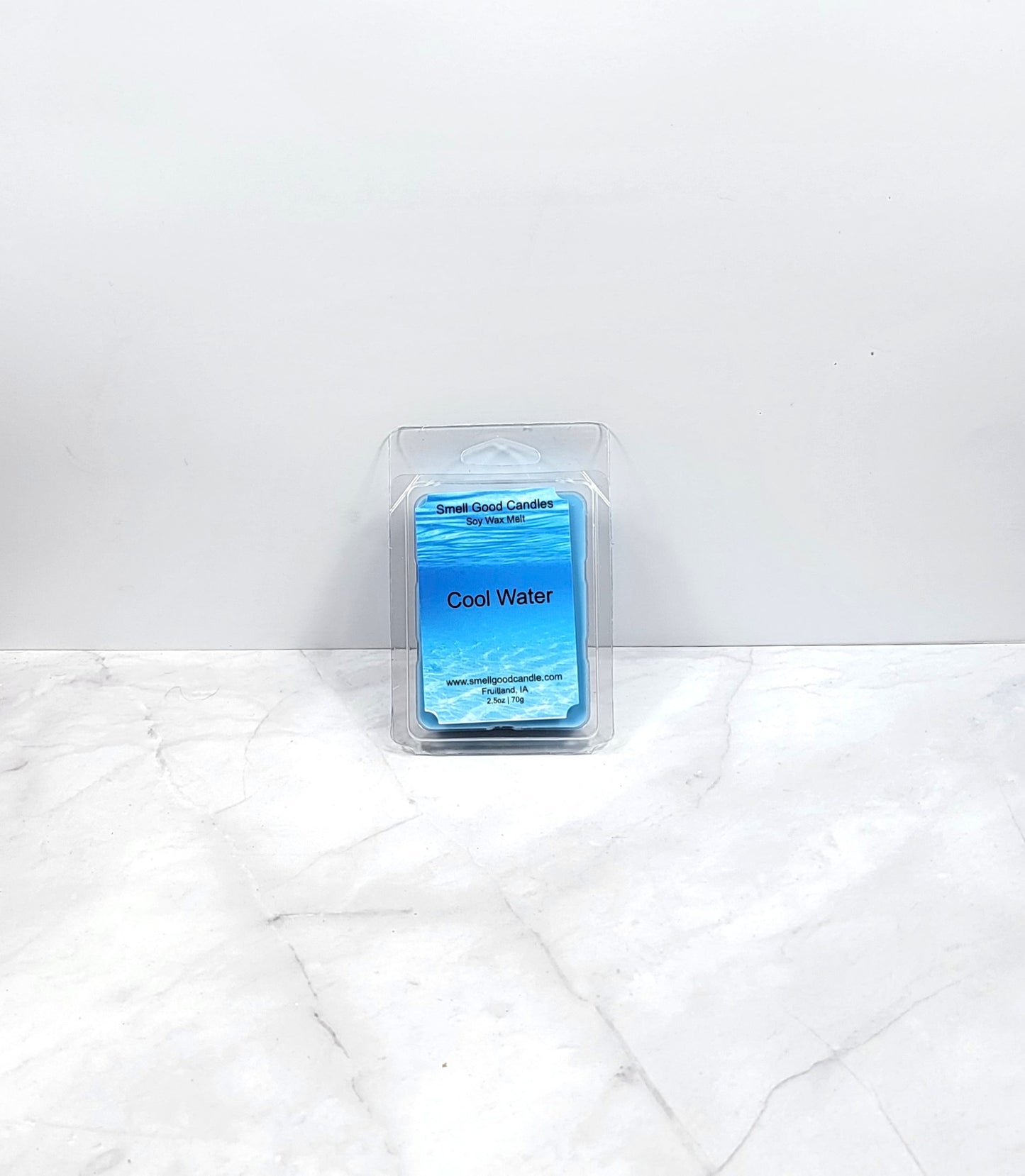 Cool Water soy wax melt with fresh citrus, mint, and jasmine fragrance