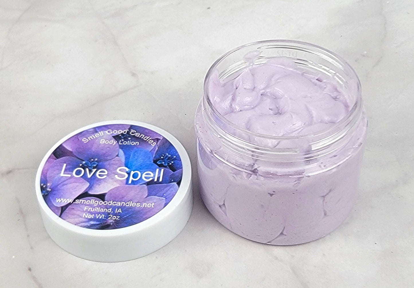 Fast-Absorbing Travel-Size Body Lotion with Vanilla & Hydrangea