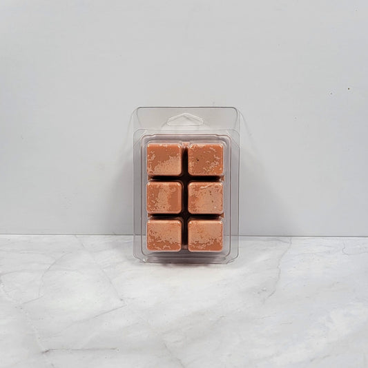 Hand-poured soy wax melt with smoky BBQ and maple syrup aroma