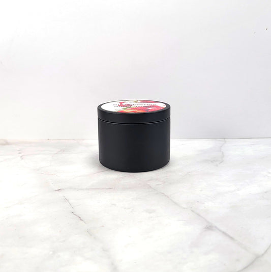 Pink wax candle evoking strawberries, lemon, and sugar