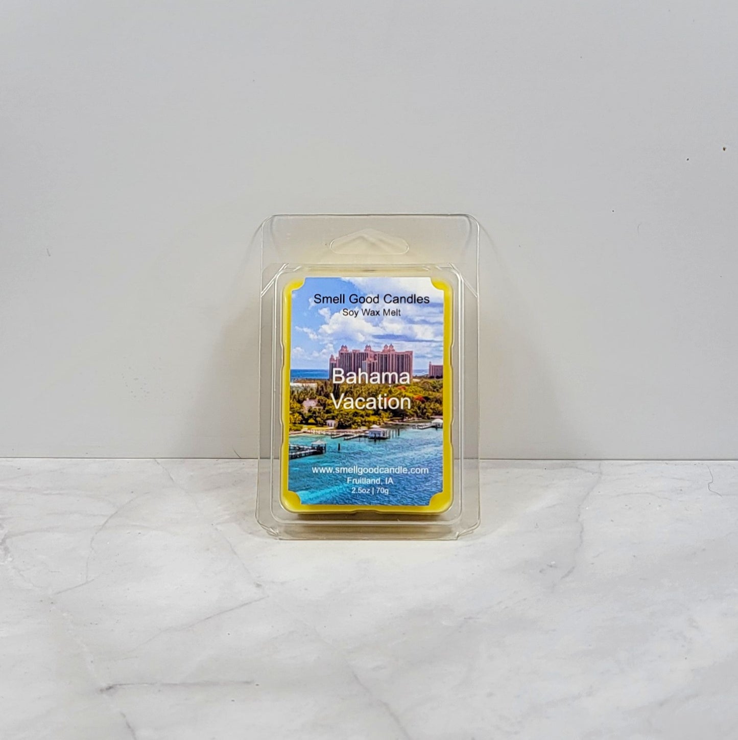 Bahama Vacation wax melt with tropical fruit and floral elements