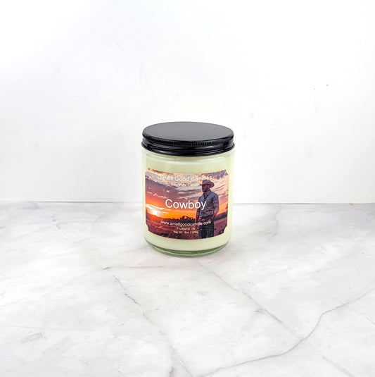 Exclusive men's scented soy candle with a clean, long-lasting burn