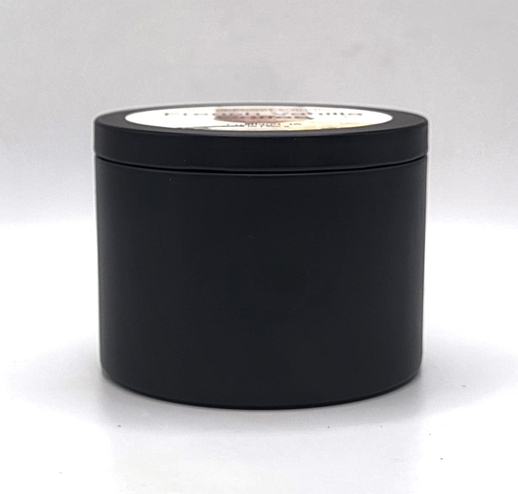 Hand-poured luxury coffee-scented candle with vanilla and cream