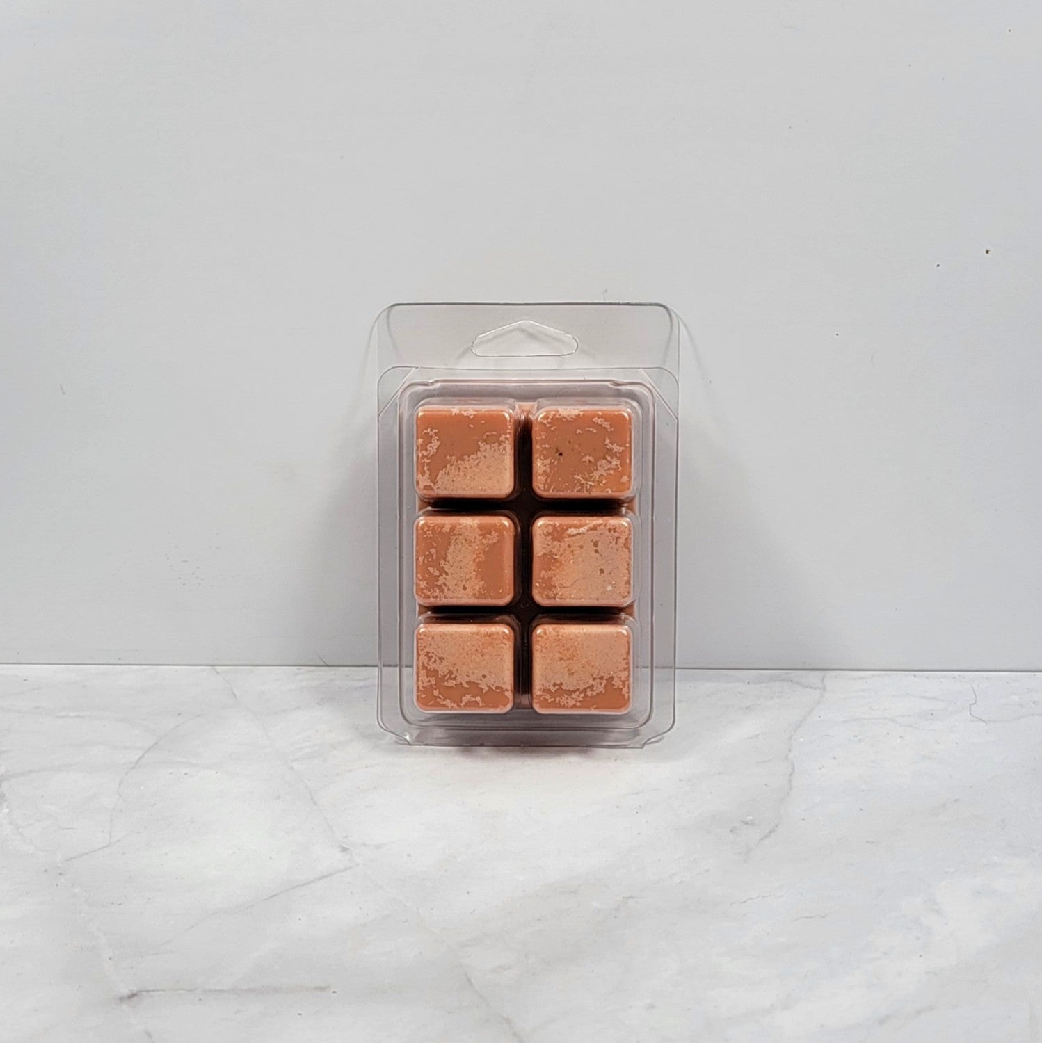 Hand-poured soy wax melt with smoky BBQ and maple syrup aroma