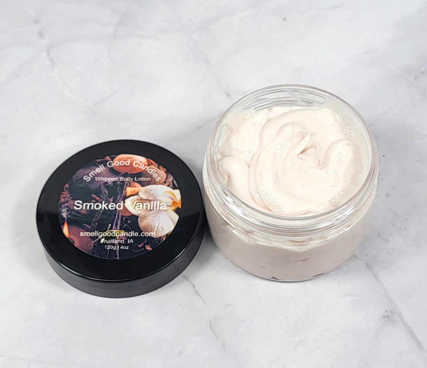 Hydrating vanilla lotion with warm amber and musk base