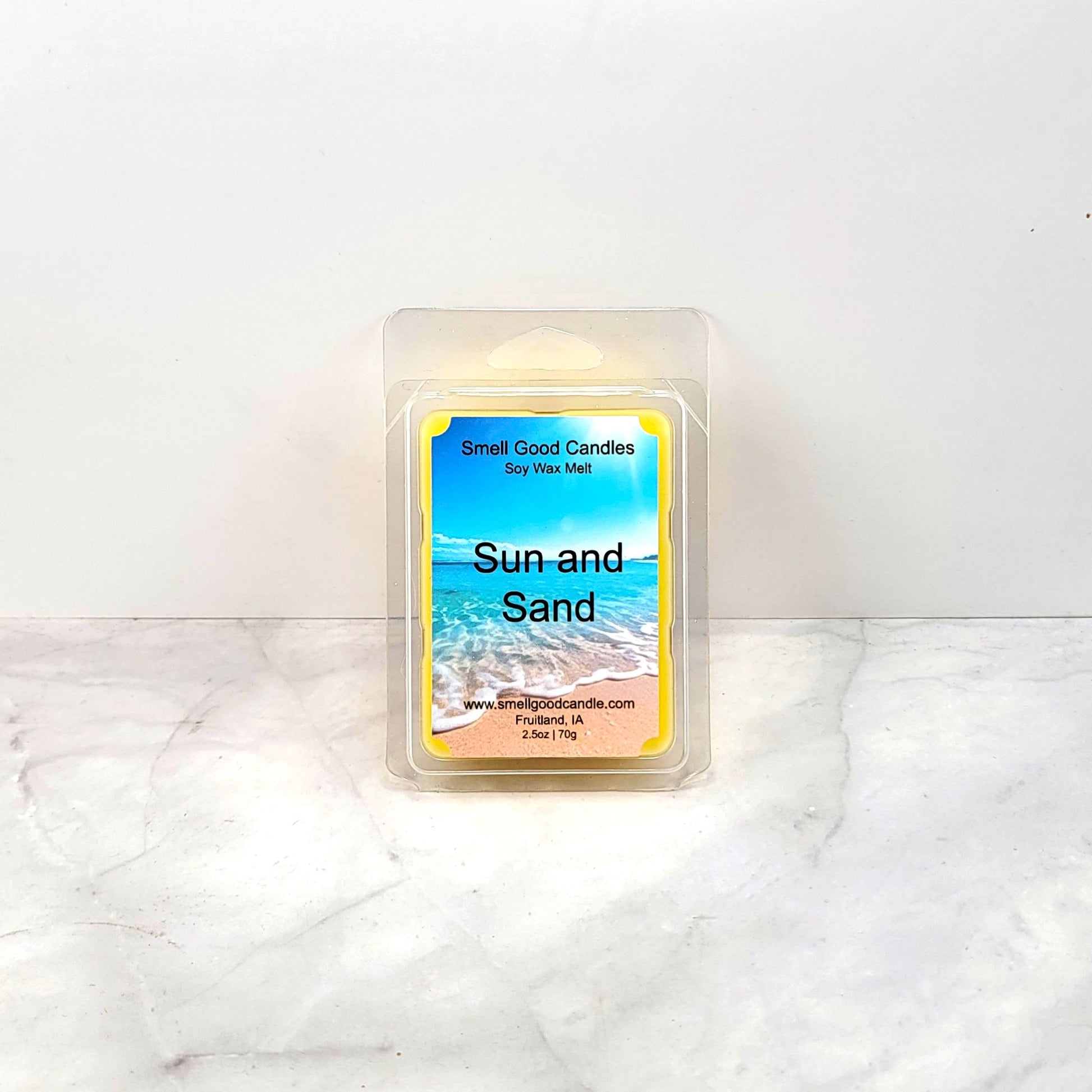 Sun and Sand soy wax melt with beachy citrus and floral scent